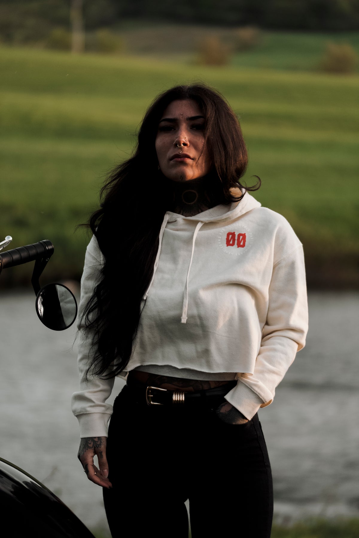 CROP HOODIE | ØØ MOTORCYCLE | BONE