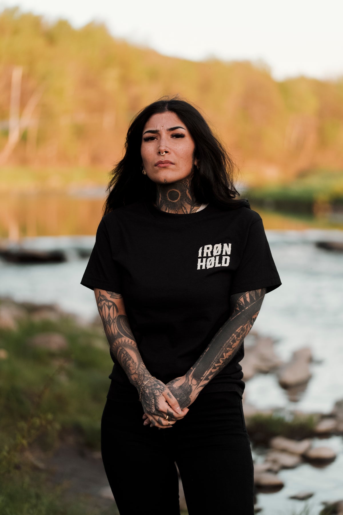 TSHIRT | IRØNHØLD | BLACK